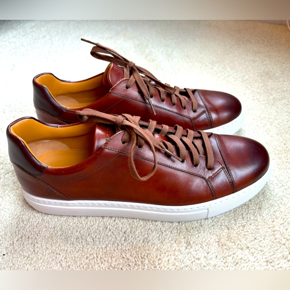 Men’s Magnanni sneaker size 12 leather
